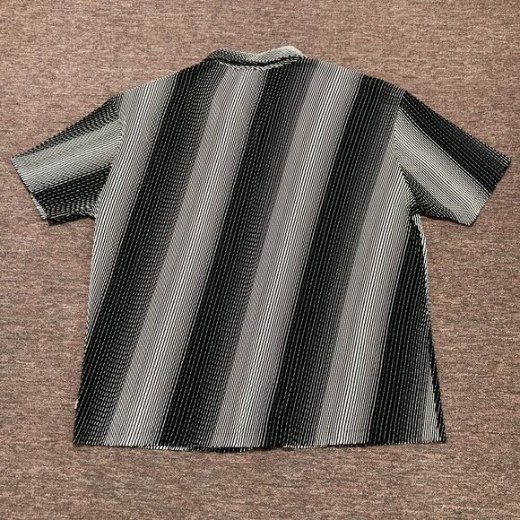 YMLA Shirt Mens Size L White Black Striped Casual Short Sleeve Button Up - Picture 2 of 4